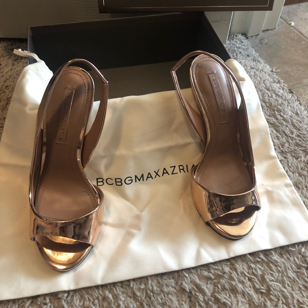 Bcbg gold rose shoes